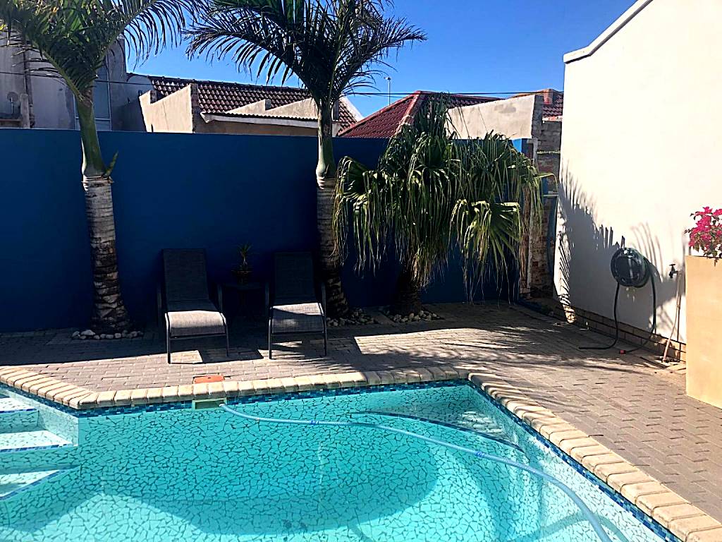 Palm Beach Guesthouse:  Double Room - single occupancy (Port Elizabeth) 