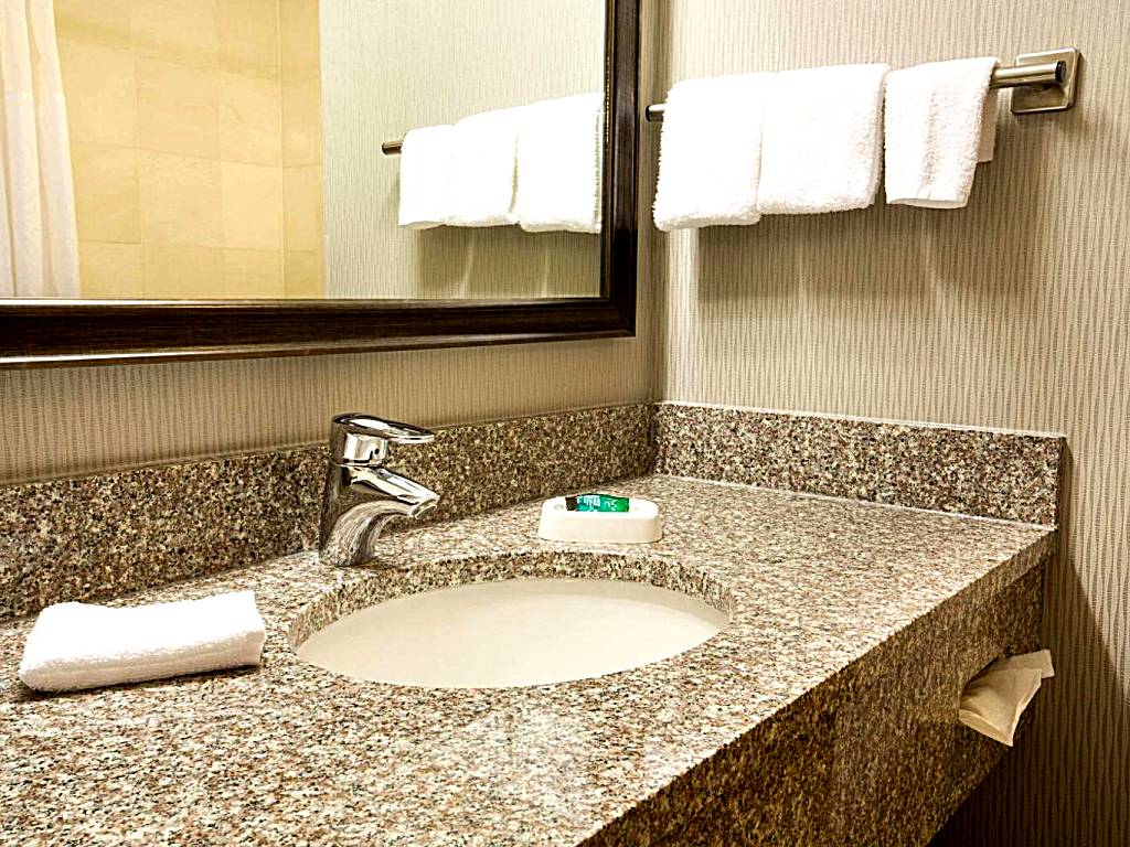 Drury Inn & Suites Columbus Grove City: Superior King Room with Spa Bath (Grove City) 