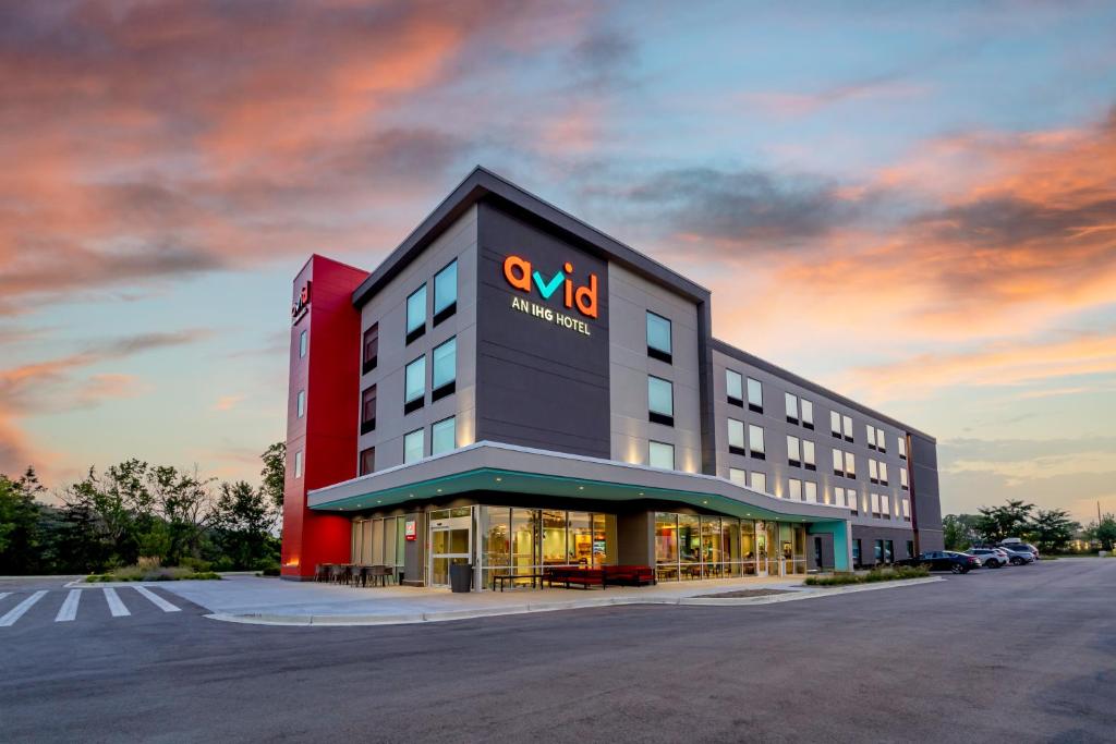 avid hotels Milwaukee West - Waukesha, an IHG Hotel